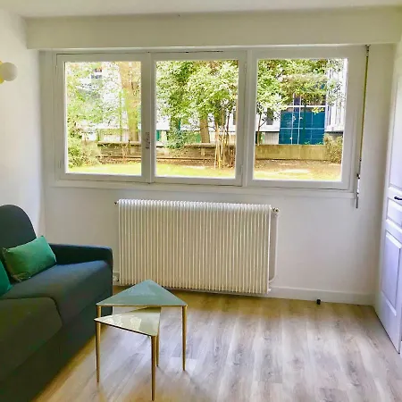 3 Bedrooms Tour Eiffel + Parking Apartamento Paris